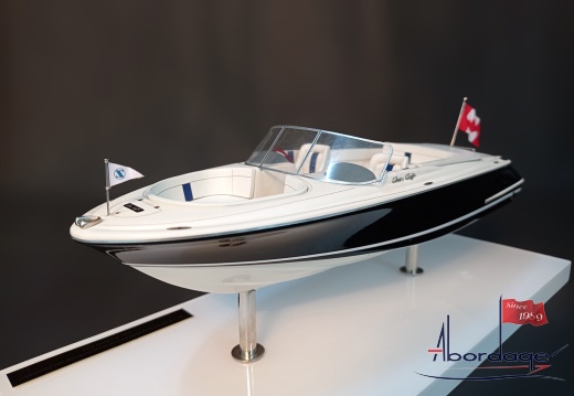Chris Craft Launch 22 -scale 124 ou 12 inches LOA. MN (5)